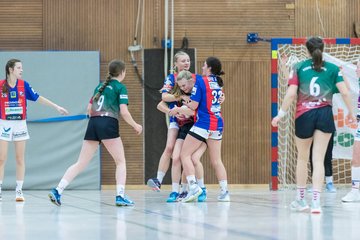 Bild 261 - wBJ HSG Horst/Kieb - HSG Kremperheide/Muensterdorf : Ergebnis: 24:18